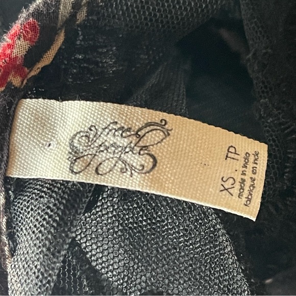 Free People Nomad Child Boho Floral Lace Tunic XS oversized - Picture 9 of 16